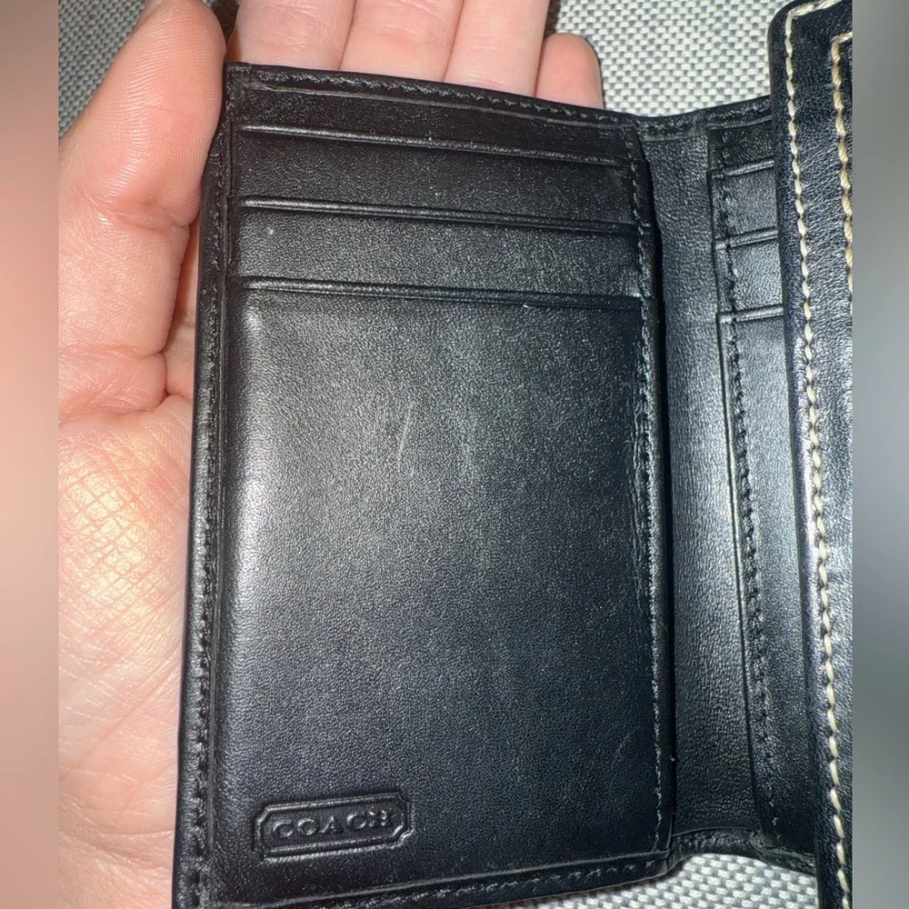 Coach Black Signature Canvas Wallet - Picture 6 of 8